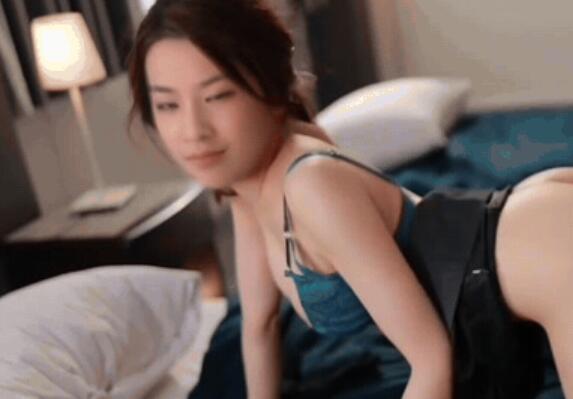 ✨【AI明星换脸】「黄圣依」黑丝美腿女明星 纵享一字马激情
