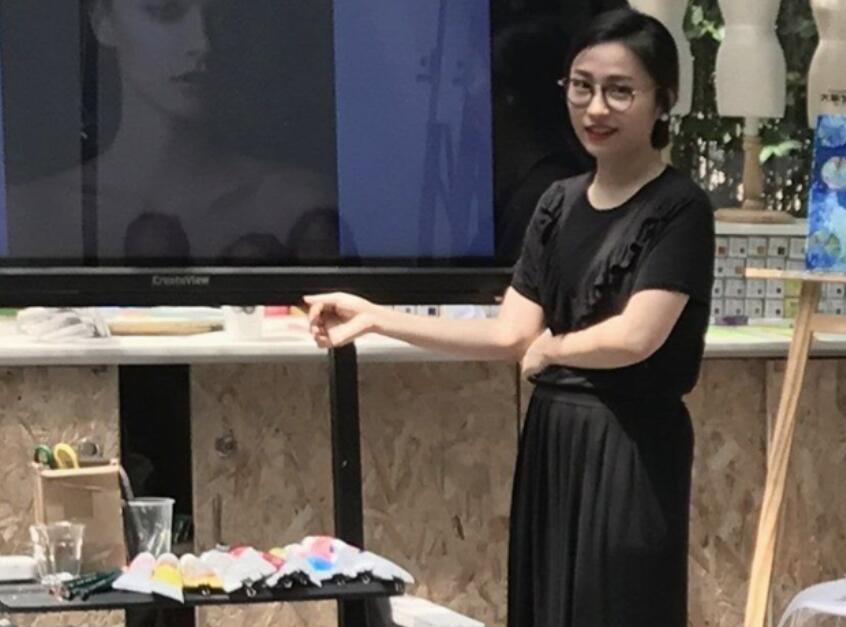❤️极品反差母狗❤️超级骚的老师母狗，各种道具紫薇
