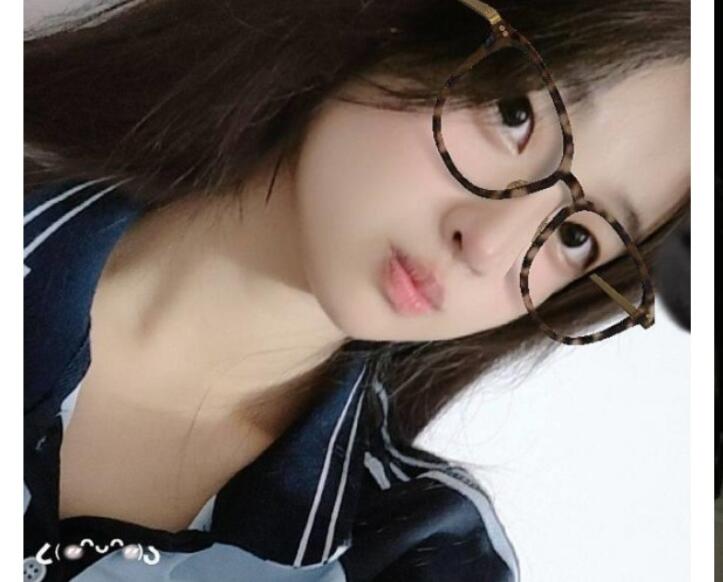 2025年6月最新，【原檔洩密】，19歲北京學生妹，和富二代男友的性愛，車震開房