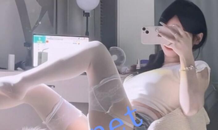 【快手】苦茶子+小洁 双女秀腿合集 女友视角 M姿势