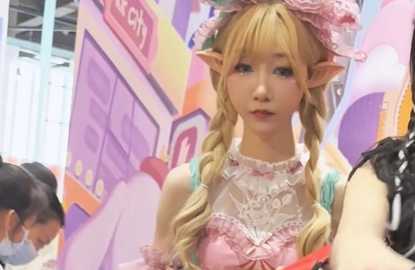 【KFC】⭐百万粉女主播直播·跳完舞刚下台就被CD·洛丽塔白丝