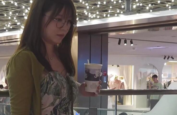 (BC-AA-456)宽松吊带花裙美女..肉色丝袜配白内前后CD