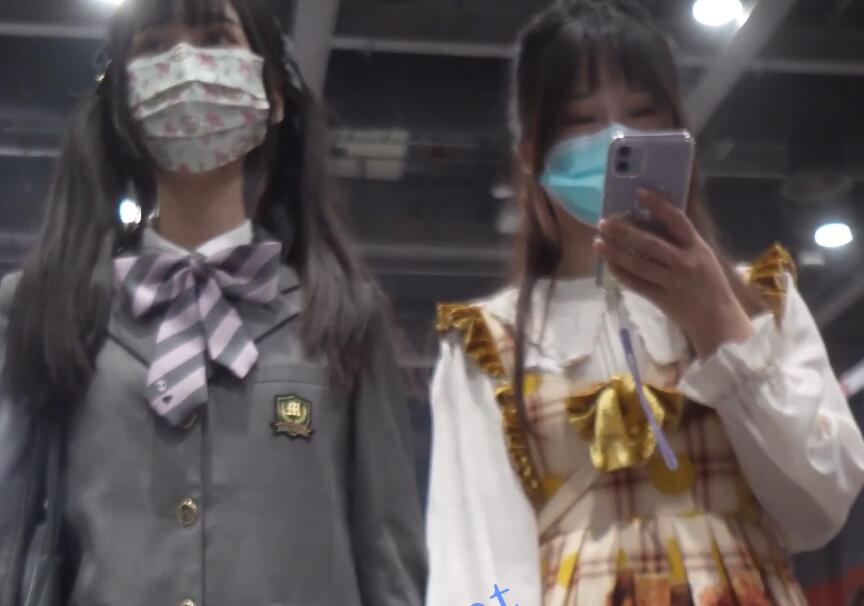 【xxn-239】制服jk双马尾小姐姐..逛街被前后CD白内
