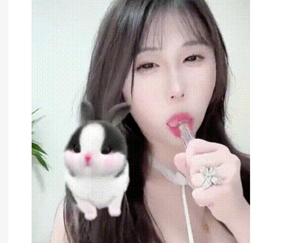 ✅快手 小熊饱饱-3 顶级颜值巨乳舞蹈主播 口交 露B毛 骚舞