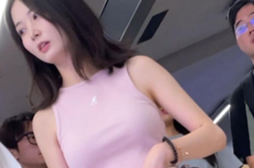 ⭐⭐⭐【KKCD㊙️】3311-3312-CD極品亞比美女大腿紋身相當騷