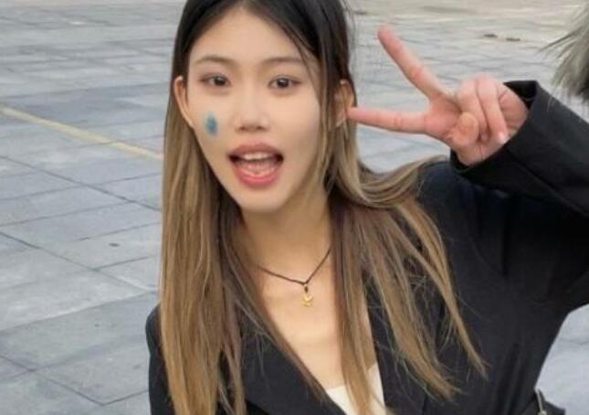 無良小夥連續幾次迷玩高顔值小姐姐