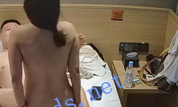 ⏪20250712⏩大腹便便的胖哥約美婦人妻一啪接一啪超級配合