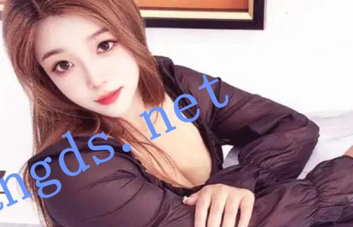 xjx423欠租的小姨子被堵在家裏,隻好用肉體償還利息