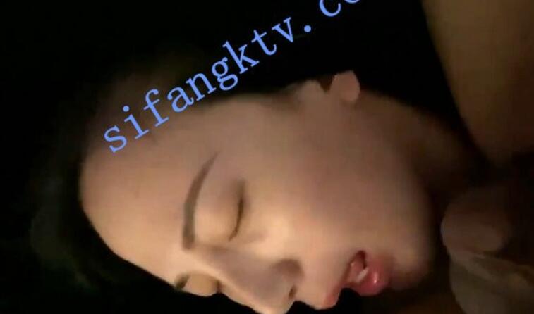 ❤️鑽石洩密❤️6季❤️-4K高清女神被胯下抽插及各種約炮【2.8G】