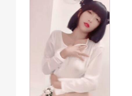 极品纯欲童颜巨乳主播付费合集「夜夜的风」，萝莉脸配上大奶子嘤嘤淫叫，求爸爸的鸡巴插入她的小穴(60V)
